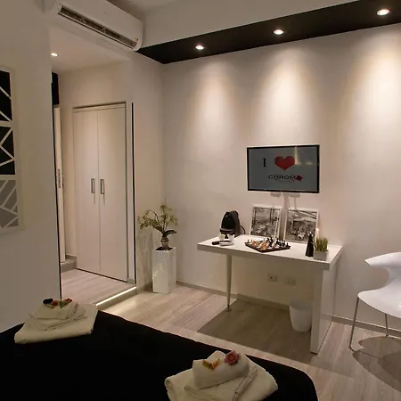 Little Rose Pensión 4*